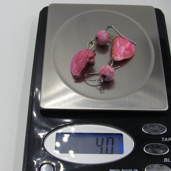 Pink Shell Dangle Earrings Vintage Costume Jewelry - Picture 5 of 5